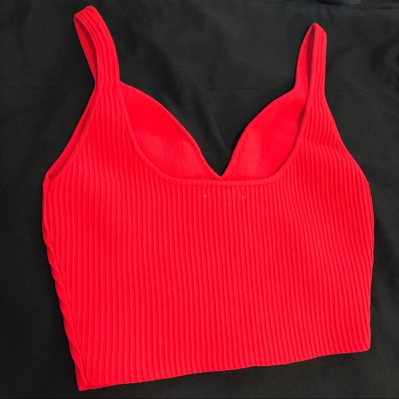 Red Cropped Tank Top - Picture 5 of 6